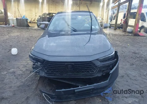 2024 Honda Accord Lx z USA, uszkodzony, nr VIN 1HGCY1F2XRA038512